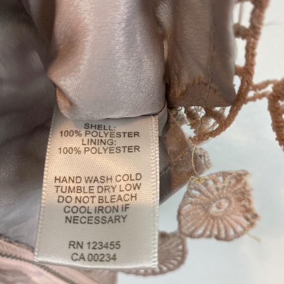 Design Lab Lord & Taylor Lace Crop Top Mauve Tan Women’s Size XS - Picture 8 of 8